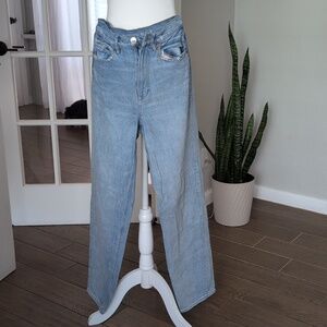 American Eagle Outfitters Light Baggy Jeans Size 6
